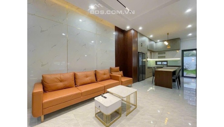 Nhà Bán 115 Nguyên Hồng 105m2, Hẻm Xe Hơi, Xây 5 Tầng, Nhỉn 6 Tỷ